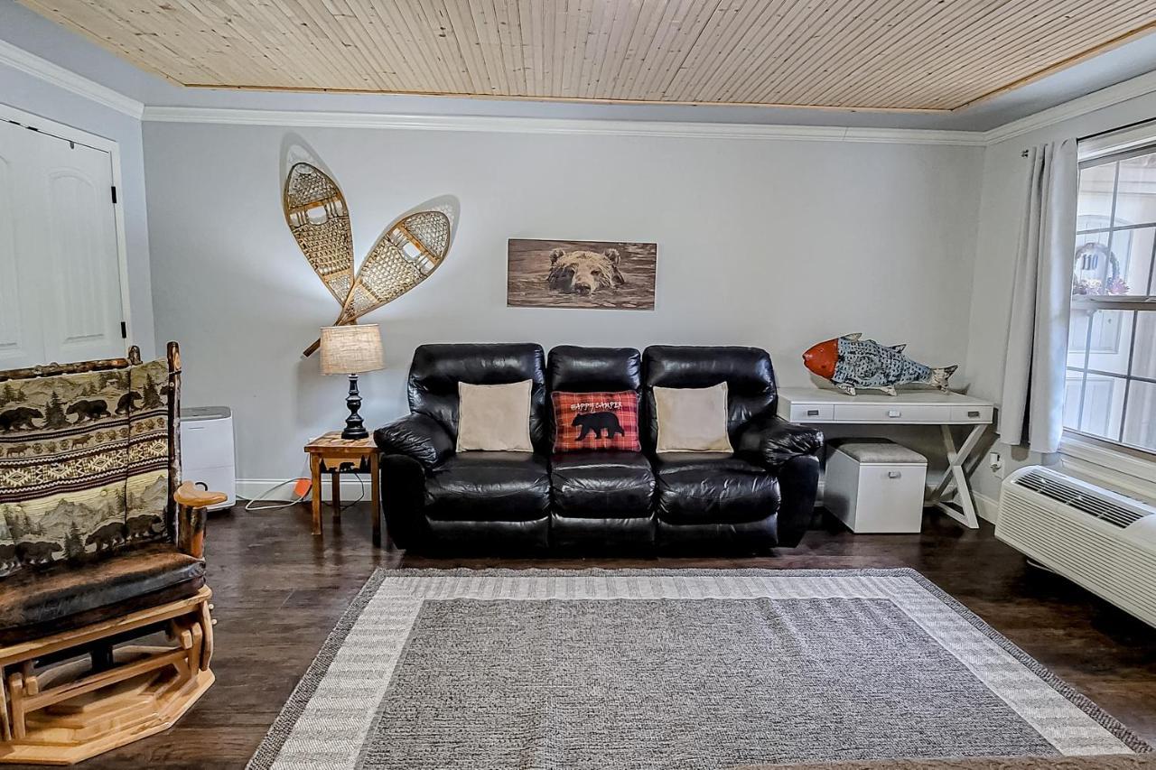 Little River Loft & Riverfront Gem Townsend Rum bild