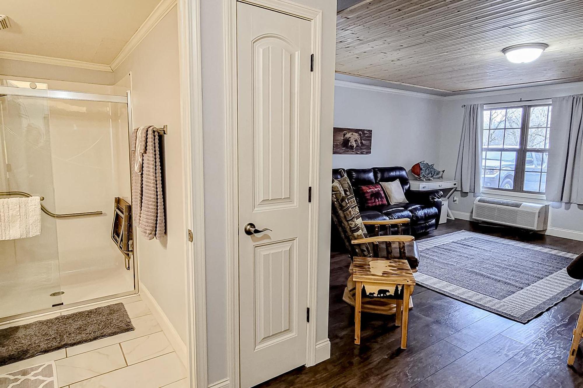 Little River Loft & Riverfront Gem Townsend Rum bild
