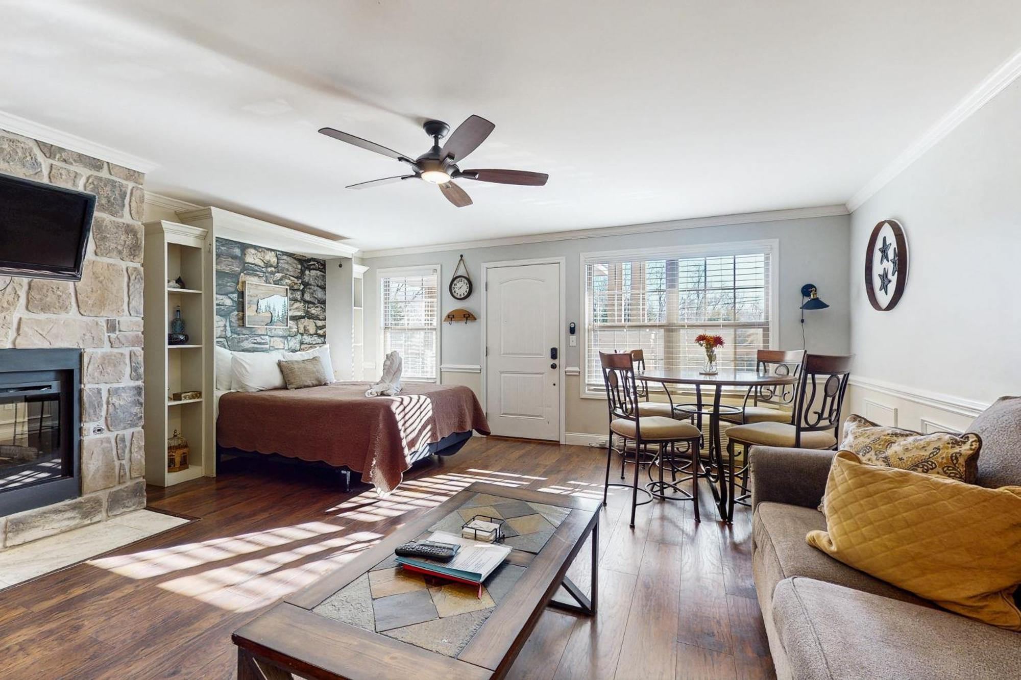 Little River Loft & Riverfront Gem Townsend Exteriör bild